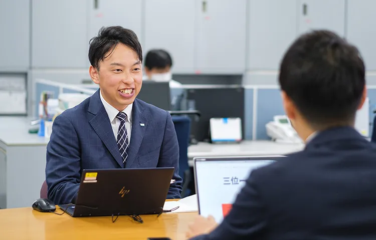 日立営業所 所長 Atsushi.H